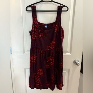 Chic Burgundy Floral Dress